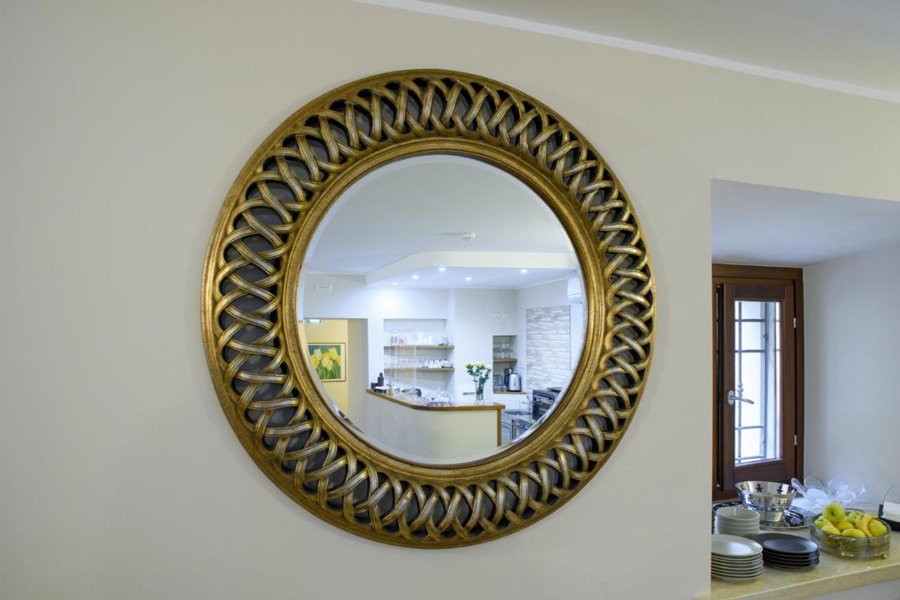 Flora Hotel Τόντι Εξωτερικό φωτογραφία
