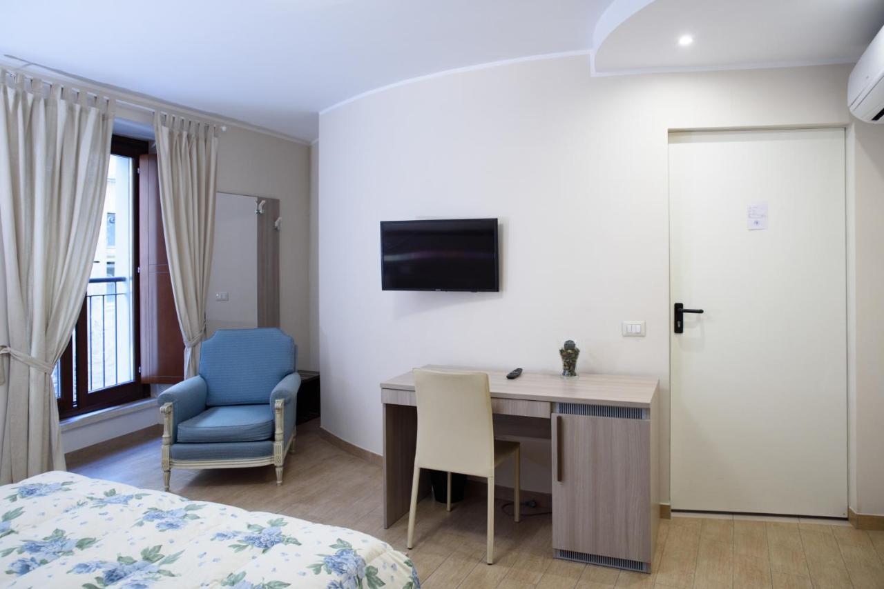 Flora Hotel Τόντι Εξωτερικό φωτογραφία