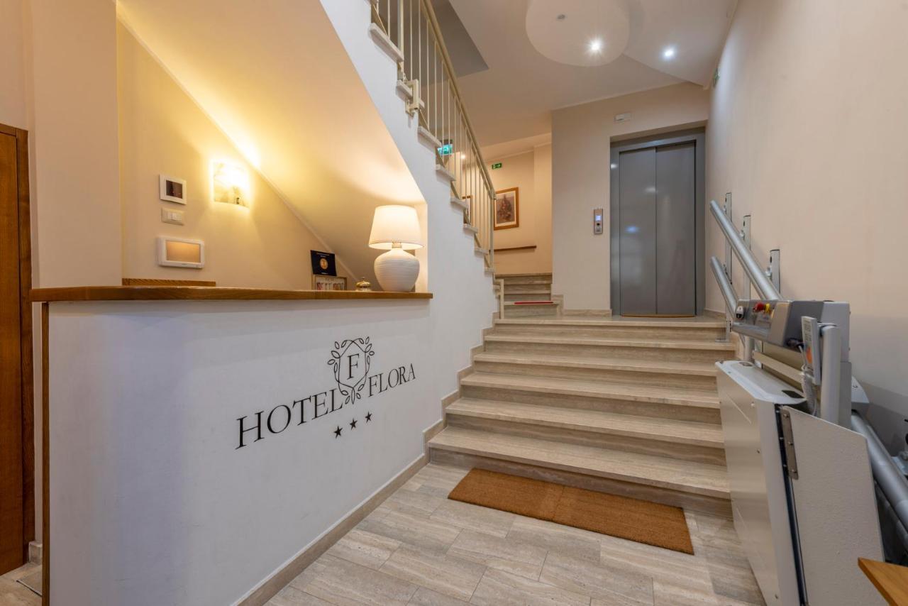 Flora Hotel Τόντι Εξωτερικό φωτογραφία
